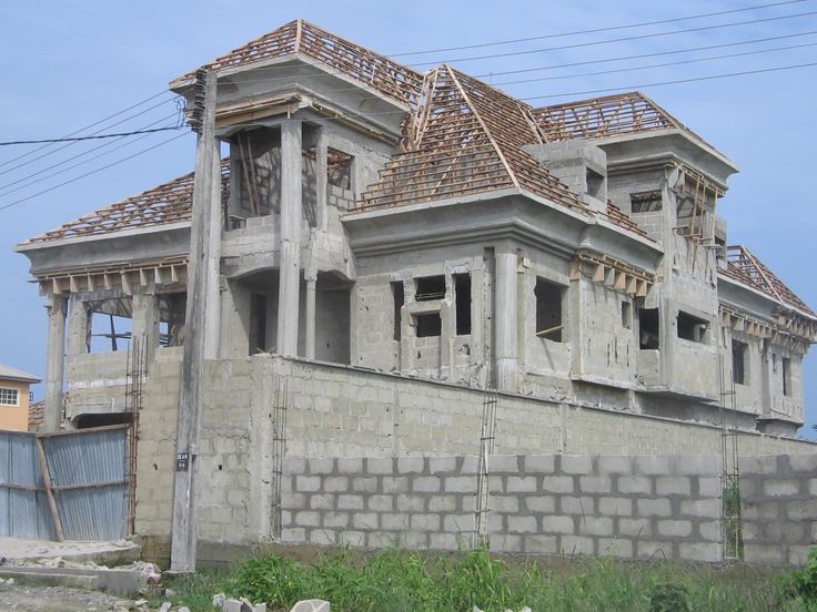 Structure & roofing in progress